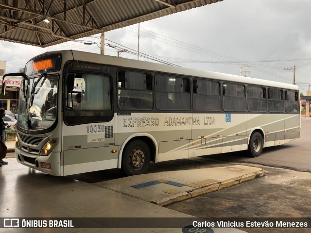 Expresso Adamantina 10050 na cidade de Bastos, São Paulo, Brasil, por Carlos Vinicius Estevão Menezes. ID da foto: 11124610.