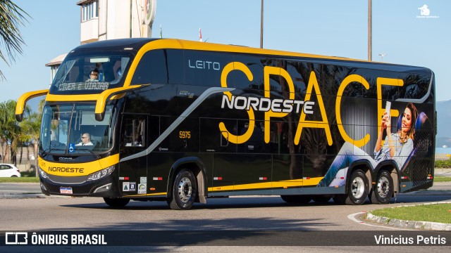 Expresso Nordeste 5975 na cidade de Florianópolis, Santa Catarina, Brasil, por Vinicius Petris. Número da foto: #11125869.