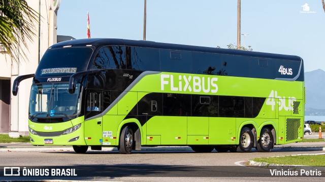 FlixBus Transporte e Tecnologia do Brasil 1122 na cidade de Florianópolis, Santa Catarina, Brasil, por Vinicius Petris. Número da foto: #11125863.