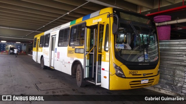 Plataforma Transportes 30857 na cidade de Salvador, Bahia, Brasil, por Gabriel Guimarães. Número da foto: #11125912.