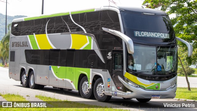 Brasil Sul Linhas Rodoviárias 3500 na cidade de Florianópolis, Santa Catarina, Brasil, por Vinicius Petris. ID da foto: 11085493.