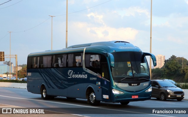Divinéia Turismo 9000 na cidade de São Paulo, São Paulo, Brasil, por Francisco Ivano. Número da foto: #11086435.