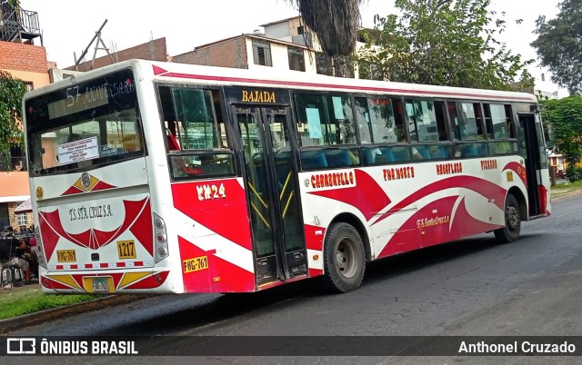Transportes y Servicios Santa Cruz S.A. 26 na cidade de Comas, Lima, Lima Metropolitana, Peru, por Anthonel Cruzado. Número da foto: #11084340.