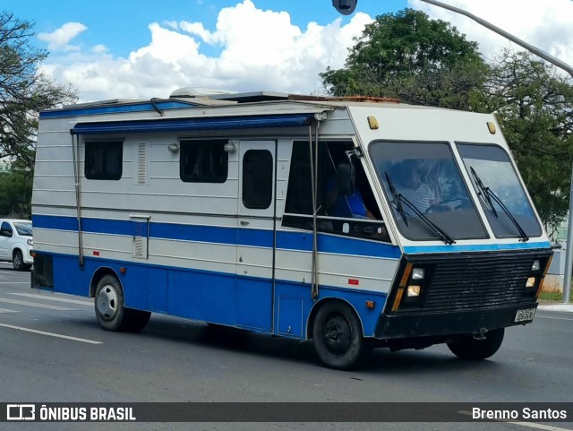 Motorhomes 2410 na cidade de Brasília, Distrito Federal, Brasil, por Brenno Santos. ID da foto: 11084249.