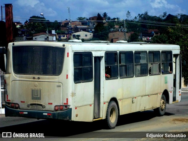 Usina União e Indústria 1109 na cidade de Nazaré da Mata, Pernambuco, Brasil, por Edjunior Sebastião. Número da foto: #11131346.