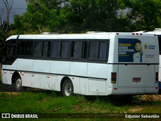Ônibus Particulares 9755 na cidade de Paudalho, Pernambuco, Brasil, por Edjunior Sebastião. Número da foto: #11132529.