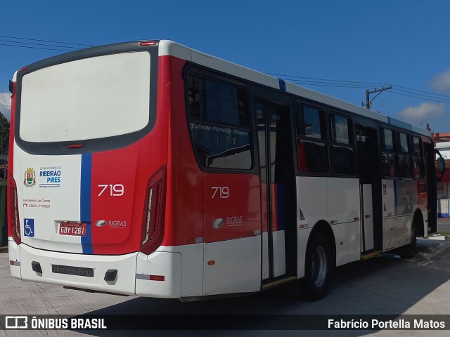 Rigras Transporte Coletivo e Turismo 719 na cidade de Ribeirão Pires, São Paulo, Brasil, por Fabrício Portella Matos. ID da foto: 11134690.