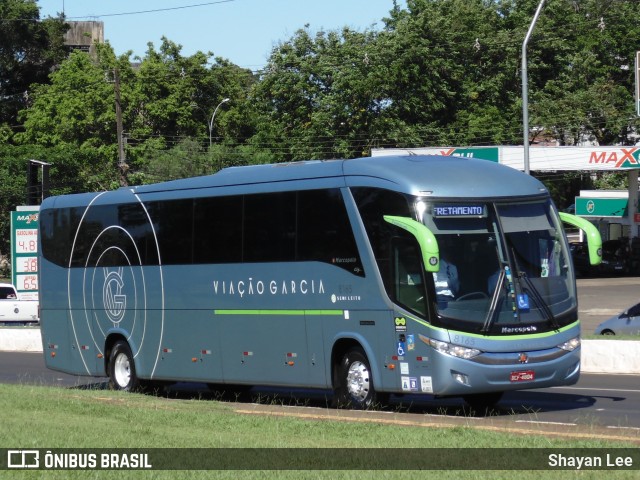 Viação Garcia 8165 na cidade de Foz do Iguaçu, Paraná, Brasil, por Shayan Lee. ID da foto: 11134892.