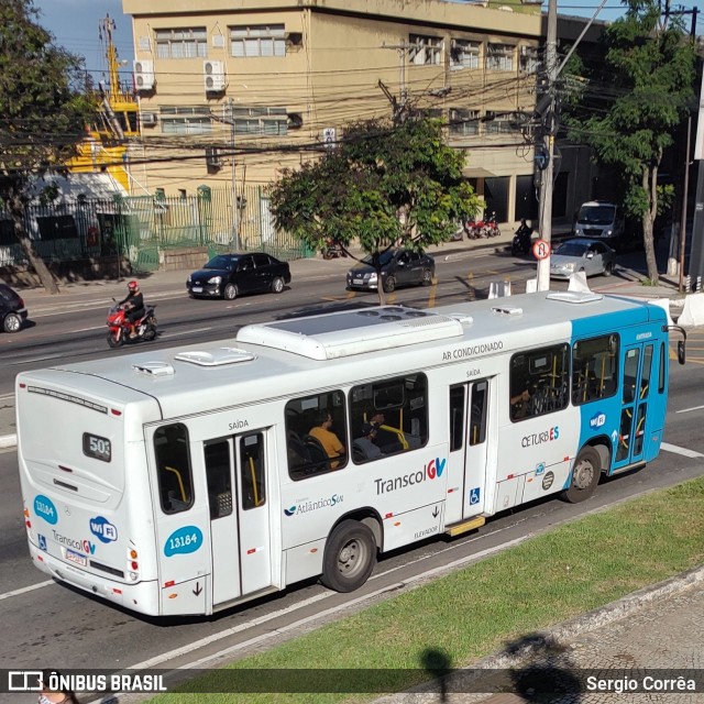 Vereda Transporte Ltda. 13184 na cidade de Vitória, Espírito Santo, Brasil, por Sergio Corrêa. Número da foto: #11135500.