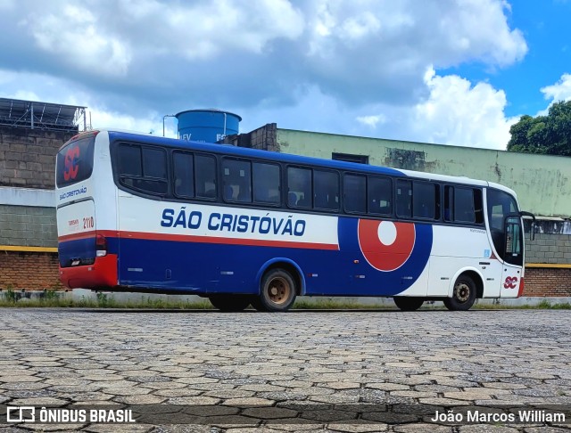 Viação São Cristóvão 2110 na cidade de Divinópolis, Minas Gerais, Brasil, por João Marcos William. ID da foto: 11139028.