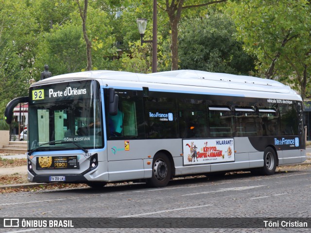 RATP - Régie Autonome des Transports Parisiens 1433 na cidade de Paris, Île-de-France, França, por Tôni Cristian. ID da foto: 11143390.