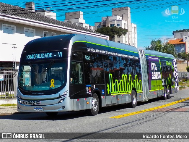 Transporte Coletivo Glória XY042 na cidade de Curitiba, Paraná, Brasil, por Ricardo Fontes Moro. ID da foto: 11145157.