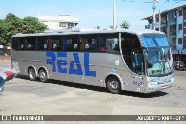 Real Transporte e Turismo 24507 na cidade de Santa Rosa, Rio Grande do Sul, Brasil, por JGILBERTO KNIPHOFF. Número da foto: #11146580.