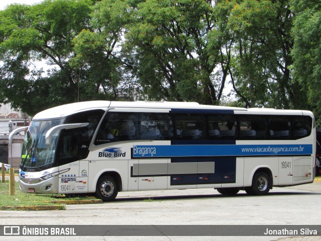 Auto Viação Bragança 19041 na cidade de São Paulo, São Paulo, Brasil, por Jonathan Silva. ID da foto: 11149629.