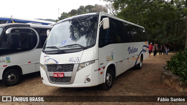 Valetur Transportes Locação e Turismo 4020 na cidade de Atibaia, São Paulo, Brasil, por Fábio Santos. Número da foto: #11153162.