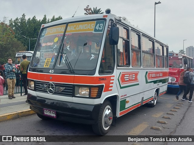 Ônibus Particulares DON EFE na cidade de Quinta Normal, Santiago, Metropolitana de Santiago, Chile, por Benjamín Tomás Lazo Acuña. Número da foto: #11153928.
