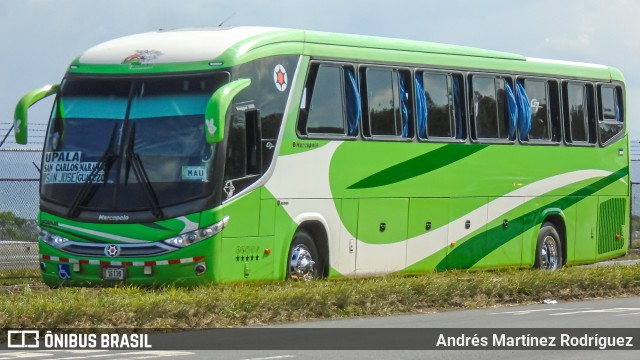 Autotransportes Tilarán S.A. 00 na cidade de Alajuela, Alajuela, Costa Rica, por Andrés Martínez Rodríguez. ID da foto: 11154299.