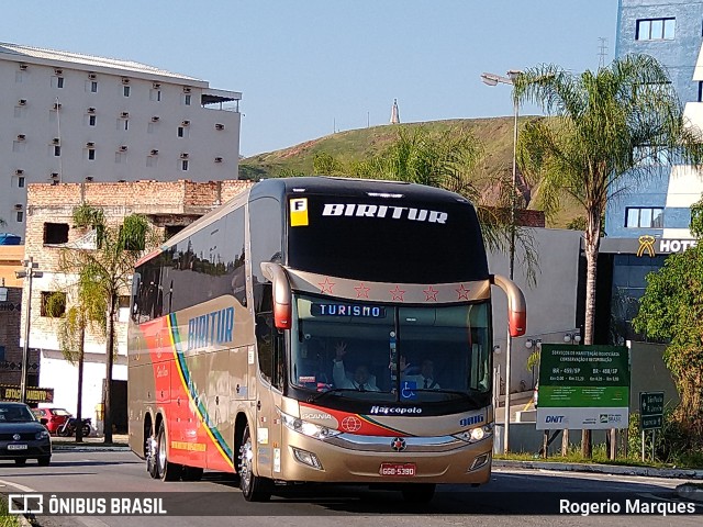 Biritur - Birigui Turismo 9016 na cidade de Aparecida, São Paulo, Brasil, por Rogerio Marques. ID da foto: 11154617.