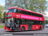 Metroline LT797 na cidade de London, Greater London, Inglaterra, por Fábio Takahashi Tanniguchi. ID da foto: :id.