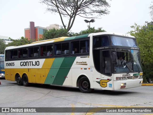 Empresa Gontijo de Transportes 15865 na cidade de São Paulo, São Paulo, Brasil, por Lucas Adriano Bernardino. ID da foto: 11087911.