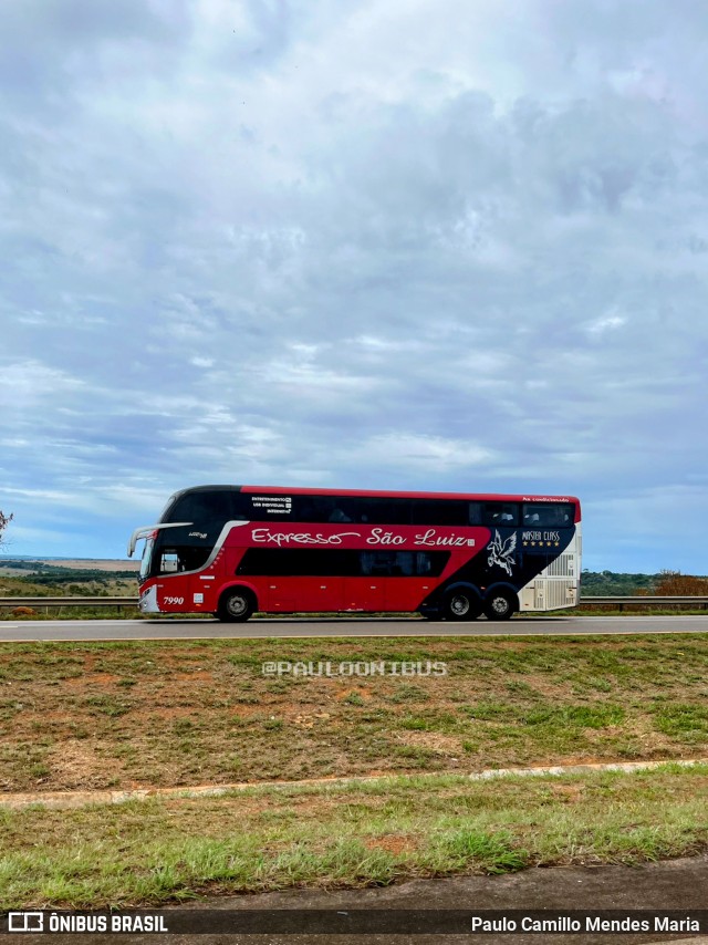 Expresso São Luiz 7990 na cidade de Abadiânia, Goiás, Brasil, por Paulo Camillo Mendes Maria. ID da foto: 11157075.