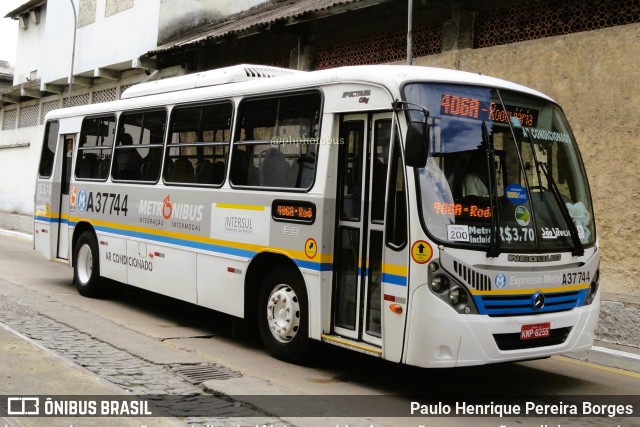 Transportes São Silvestre A37744 na cidade de Rio de Janeiro, Rio de Janeiro, Brasil, por Paulo Henrique Pereira Borges. ID da foto: 11157140.