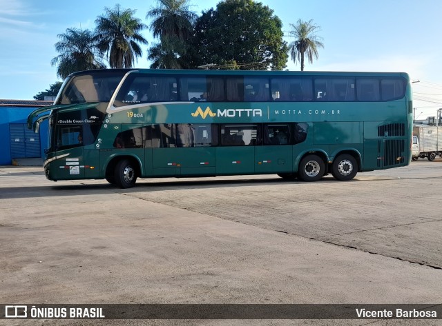 Viação Motta 19004 na cidade de Goiânia, Goiás, Brasil, por Vicente Barbosa. Número da foto: #11158784.