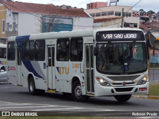JTU - Jacareí Transporte Urbano 2.400 na cidade de Jacareí, São Paulo, Brasil, por Robson Prado. Número da foto: #11159128.