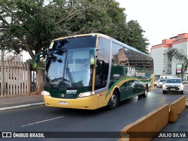 Roni Transportes  na cidade de Porto Alegre, Rio Grande do Sul, Brasil, por JULIO SILVA. Número da foto: #11160303.