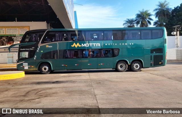 Viação Motta 19004 na cidade de Goiânia, Goiás, Brasil, por Vicente Barbosa. Número da foto: #11158785.