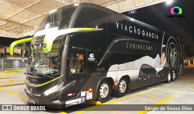 Viação Garcia 86098 na cidade de Balneário Camboriú, Santa Catarina, Brasil, por Sérgio de Sousa Elias. Número da foto: #11091289.