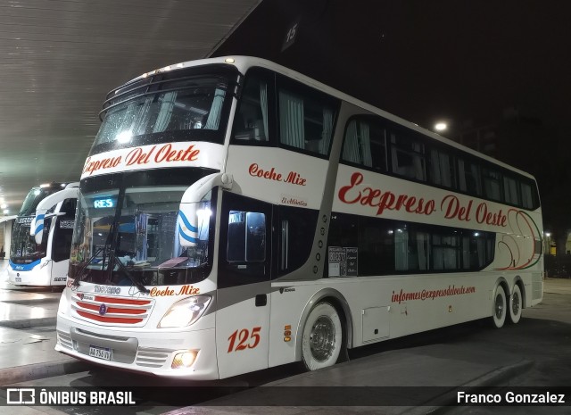 Expreso Del Oeste 125 na cidade de Rosario, Santa Fe, Argentina, por Franco Gonzalez. Número da foto: #11090224.