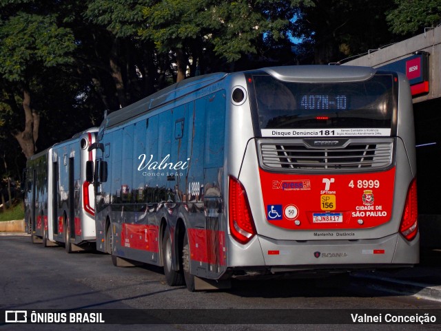 Express Transportes Urbanos Ltda 4 8999 na cidade de São Paulo, São Paulo, Brasil, por Valnei Conceição. ID da foto: 11097696.