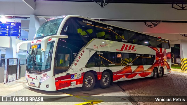 JBL Turismo 8500 na cidade de Joinville, Santa Catarina, Brasil, por Vinicius Petris. ID da foto: 11098600.