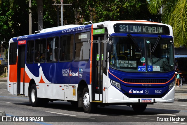 Viação Ideal B28529 na cidade de Rio de Janeiro, Rio de Janeiro, Brasil, por Franz Hecher. ID da foto: 11100587.