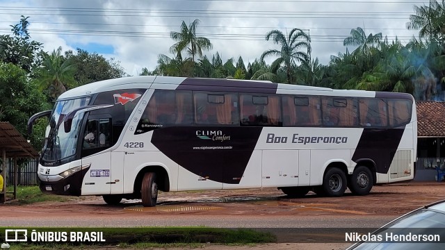 Comércio e Transportes Boa Esperança 4228 na cidade de Abaetetuba, Pará, Brasil, por Nikolas Henderson. Número da foto: #11099200.