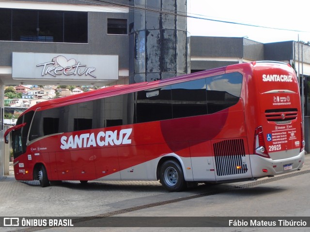 Viação Santa Cruz 29923 na cidade de Três Corações, Minas Gerais, Brasil, por Fábio Mateus Tibúrcio. ID da foto: 11101976.