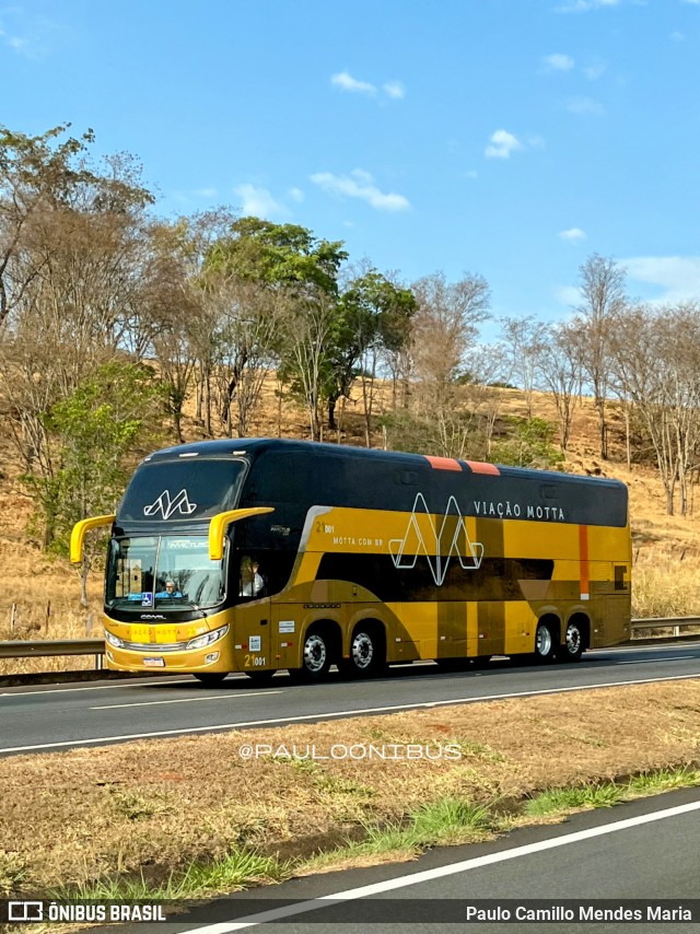 Viação Motta 21001 na cidade de Araguari, Minas Gerais, Brasil, por Paulo Camillo Mendes Maria. Número da foto: #11102402.