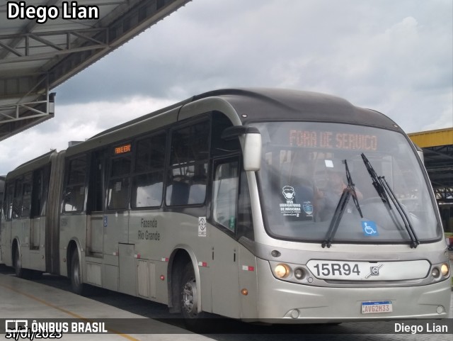 Leblon Transporte de Passageiros 15R94 na cidade de Fazenda Rio Grande, Paraná, Brasil, por Diego Lian. ID da foto: 11103698.