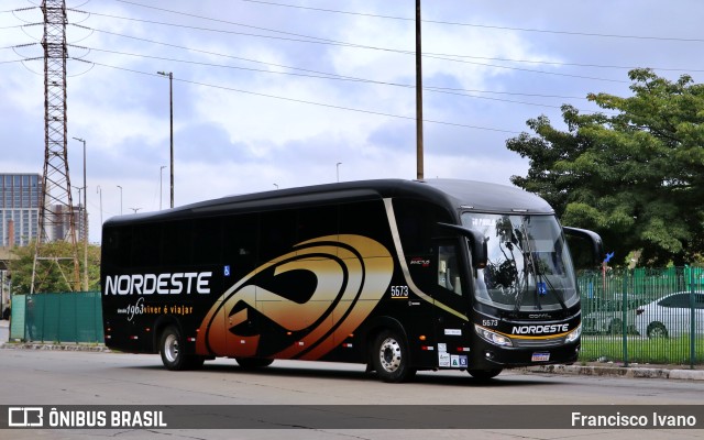 Expresso Nordeste 5673 na cidade de São Paulo, São Paulo, Brasil, por Francisco Ivano. Número da foto: #11103805.