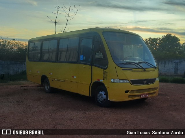 Ônibus Particulares 4174 na cidade de Pimenta Bueno, Rondônia, Brasil, por Gian Lucas  Santana Zardo. Número da foto: #11163862.