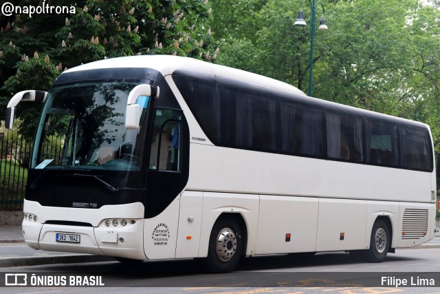 CVinger Bus 1642 na cidade de Milan, Milan, Lombardy, Itália, por Filipe Lima. Número da foto: #11163469.