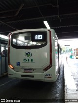 Transporte Urbano São Miguel 2061 na cidade de Uberlândia, Minas Gerais, Brasil, por Jonas Miranda. Número da foto: #11162360.