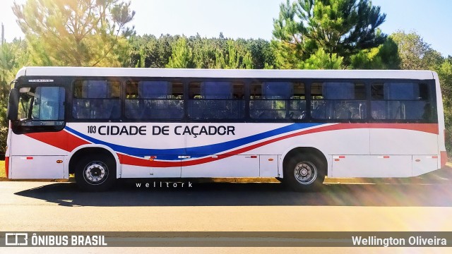Auto Coletivo Caçador 103 na cidade de Caçador, Santa Catarina, Brasil, por Wellington Oliveira. Número da foto: #11186428.