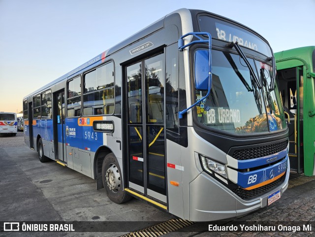 BB Transportes e Turismo 5943 na cidade de Santana de Parnaíba, São Paulo, Brasil, por Eduardo Yoshiharu Onaga Mi. Número da foto: #11191548.