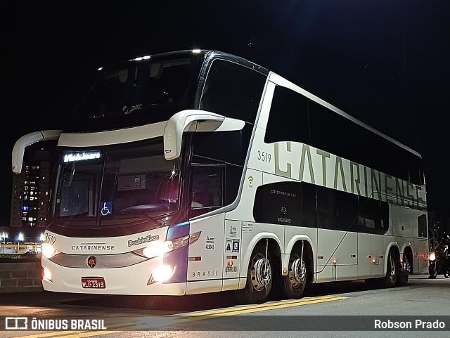 Auto Viação Catarinense 3519 na cidade de São José dos Campos, São Paulo, Brasil, por Robson Prado. Número da foto: #11192936.