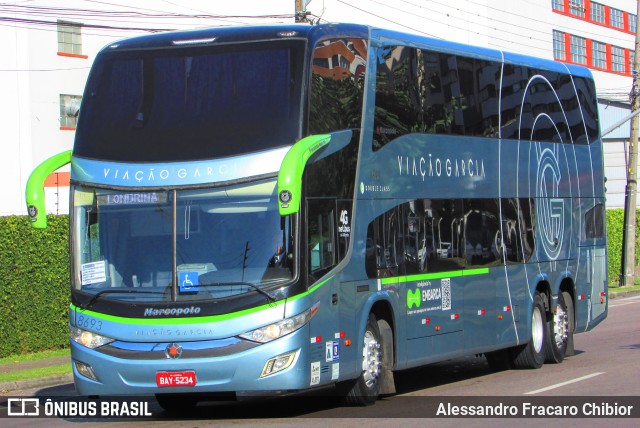 Viação Garcia 8693 na cidade de Curitiba, Paraná, Brasil, por Alessandro Fracaro Chibior. Número da foto: #11191616.