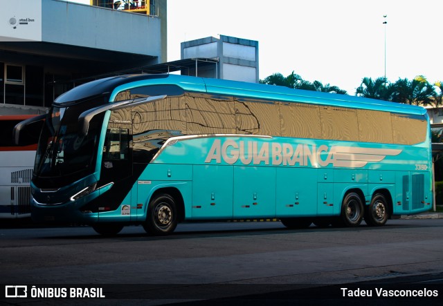 Viação Águia Branca 33190 na cidade de Rio de Janeiro, Rio de Janeiro, Brasil, por Tadeu Vasconcelos. Número da foto: #11191064.