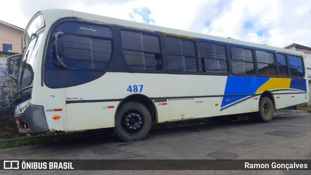 Ônibus Particulares 487 na cidade de Bragança, Pará, Brasil, por Ramon Gonçalves. ID da foto: 11193633.