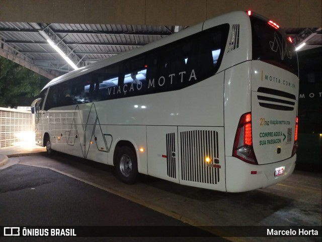 Viação Motta 21762 na cidade de Ribeirão Preto, São Paulo, Brasil, por Marcelo Horta. ID da foto: 11193482.